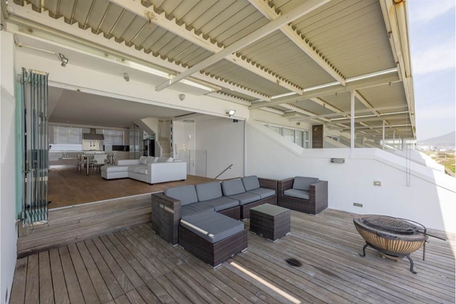 To Let 3 Bedroom Property for Rent in Lagoon Beach Western Cape